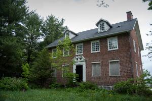 The abandoned loyalist mansion