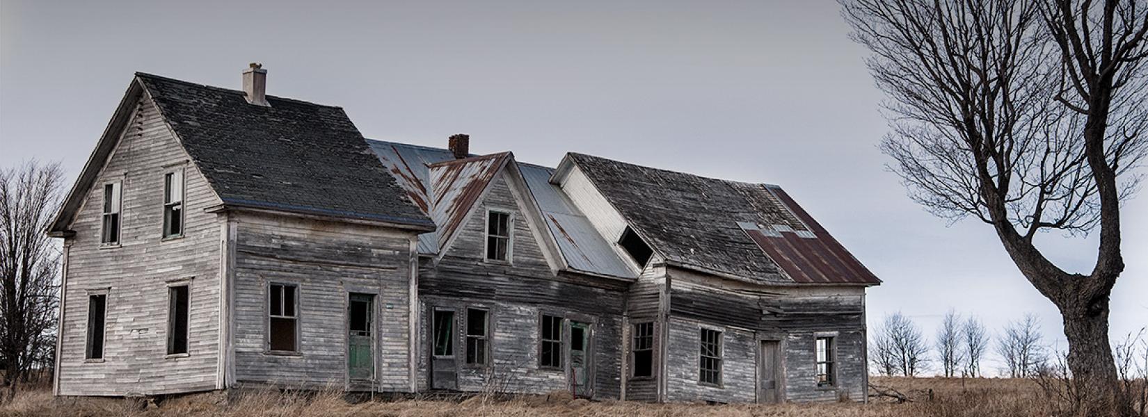 Abandoned house - Scotstown area | Photo by Jarold Dumouchel