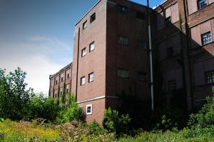 Singer's abandoned plant