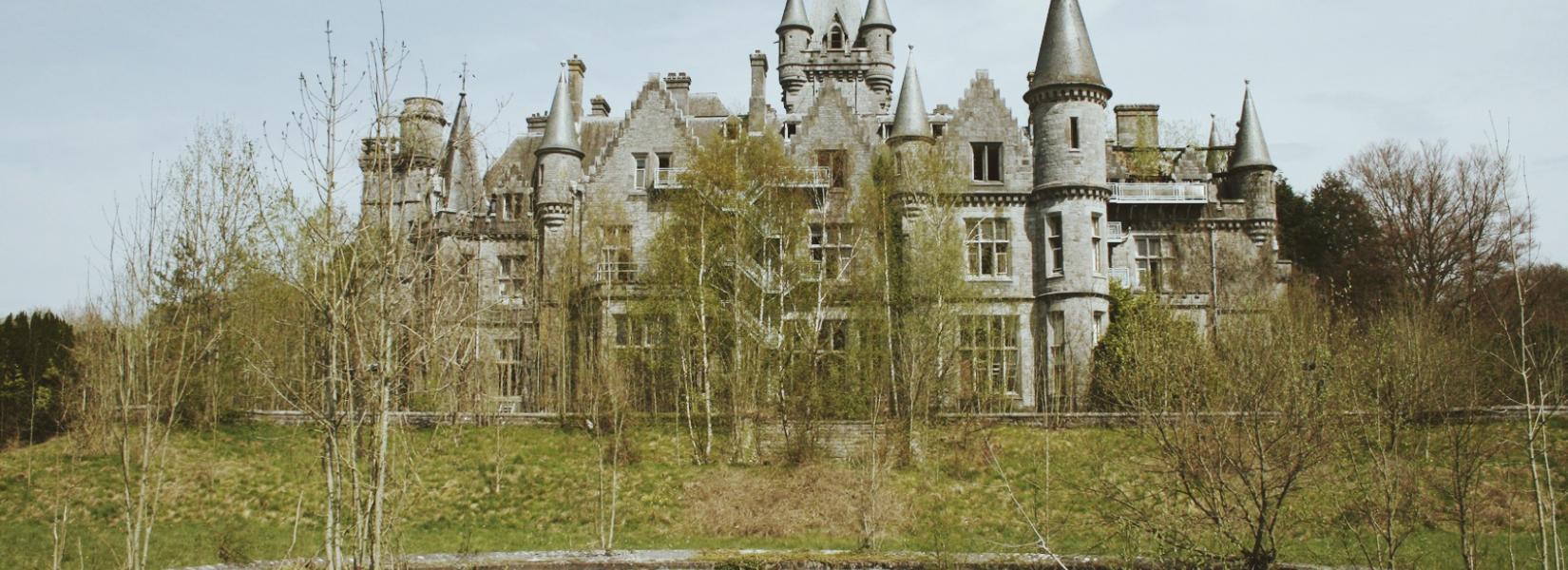The abandoned castle of Noisy