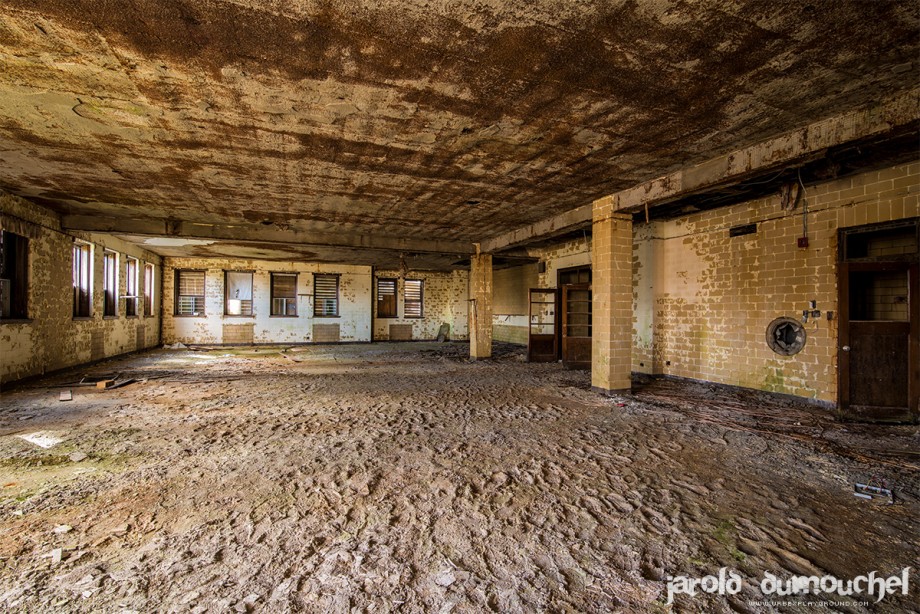 The old abandoned family institute The old abandoned family institute