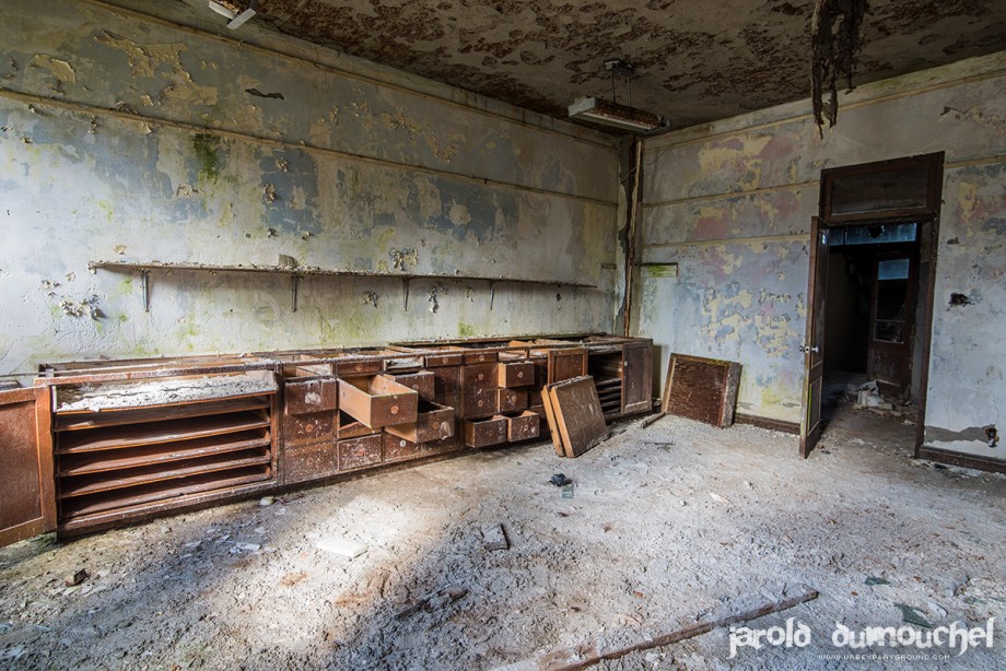 The old abandoned family institute The old abandoned family institute