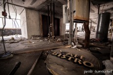 The abandoned Hipster hotel